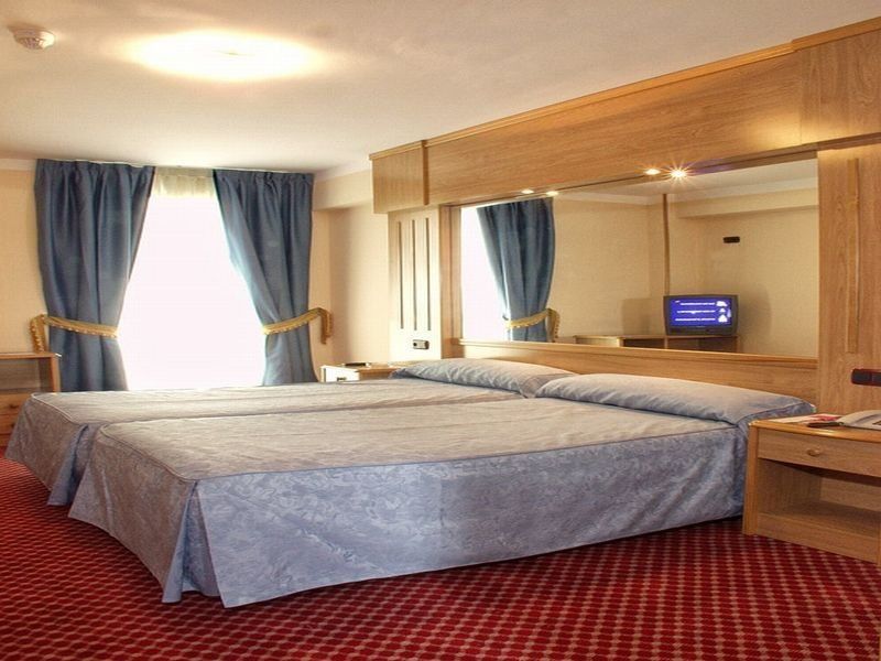 Hotel Royal Llanera  Zewnętrze zdjęcie